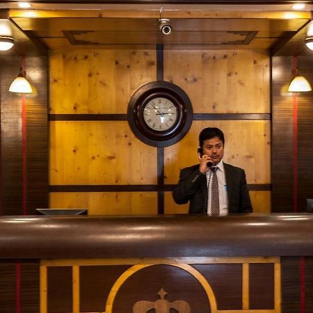 Hotel Welcome Palace อการ์ตาลา ภายนอก รูปภาพ
