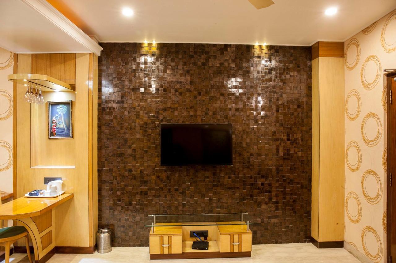 Hotel Welcome Palace อการ์ตาลา ภายนอก รูปภาพ