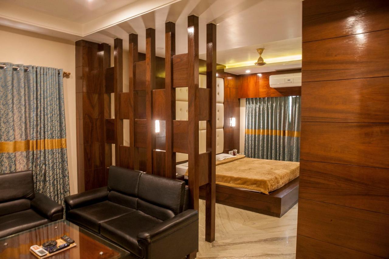 Hotel Welcome Palace อการ์ตาลา ภายนอก รูปภาพ